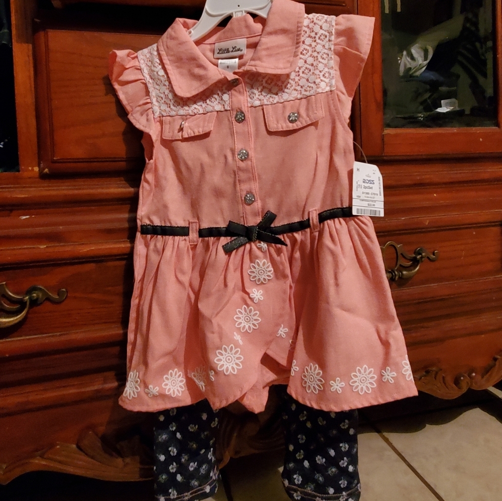 Girls 2 piece shirt/capri set